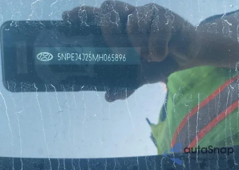 2021 Hyundai Sonata Sel Plus from USA, damaged, VIN 5NPEJ4J25MH065896